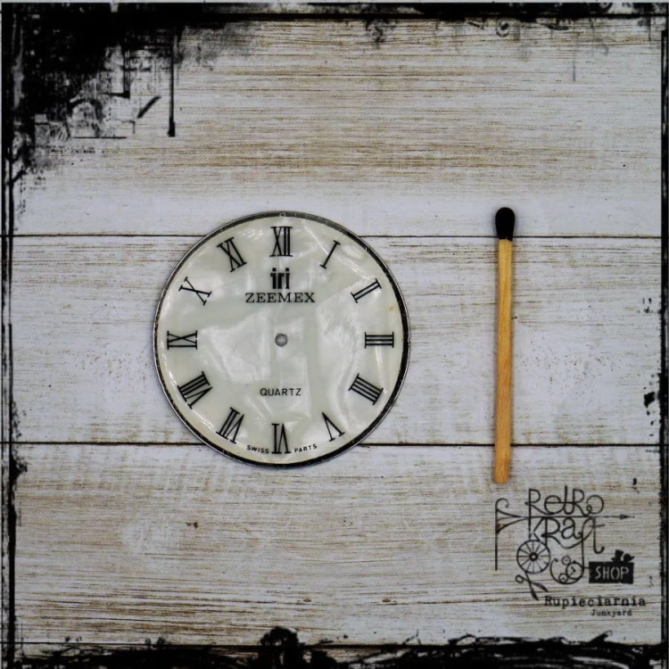 Stara tarcza zegarowa 001