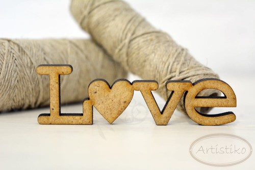 Love - napis HDF z serduszkiem Artistiko