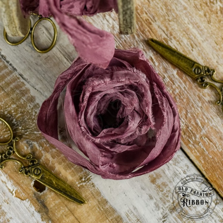 Wstążka gnieciona vintage brudny róż 1,2m Old Fashion Ribbon
