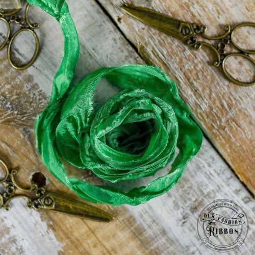 Wstążka gnieciona soczysta zieleń 120cm OLDSZ-23 Old Fashion Ribbon