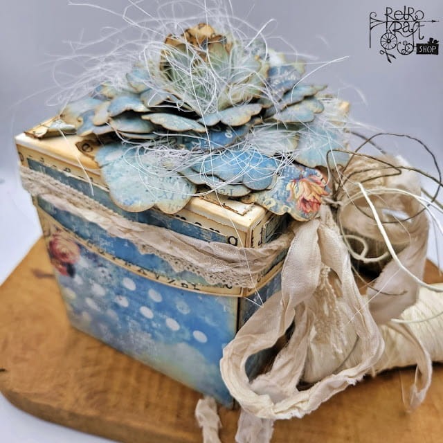 Pudełko exploding box - kremowe - 10x10x10cm Rzeczy z Papieru