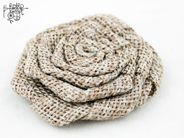 Kwiat jutowy Spiralka 5cm Jasny brąz