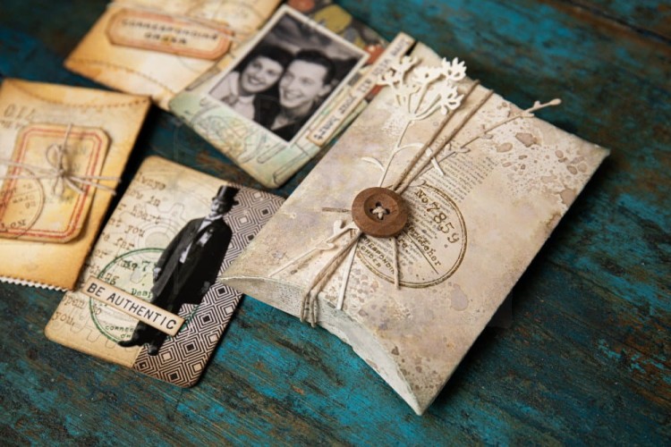 Wykrojnik Thinlits Vault Pillow Box + Bag by Tim Holtz 666568 Sizzix