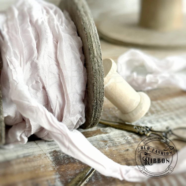 Wstążka gnieciona vintage Milk Foam olds-67 Old Fashion Ribbon