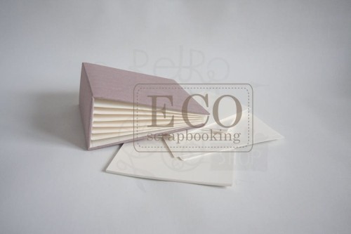 Album Bazyliszek 16x16 krem z liliową okładką Eco Scrapbooking