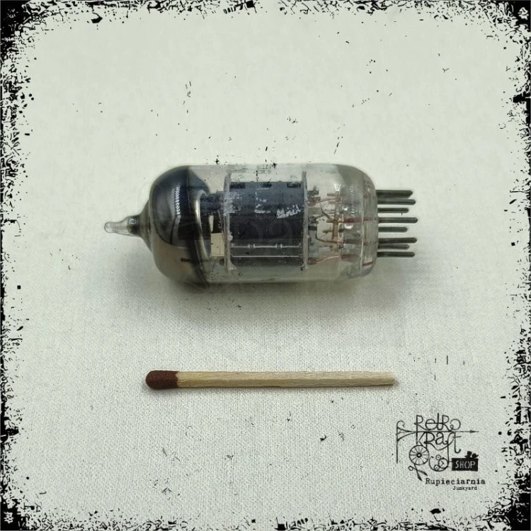 Lampa elektronowa 018